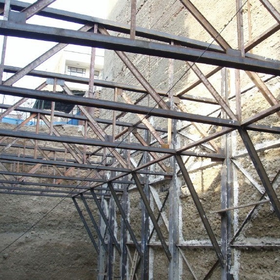 Cross-reinforcement-guard-structure--