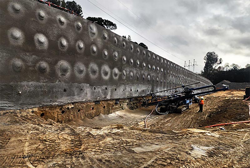 Nailing guard structure